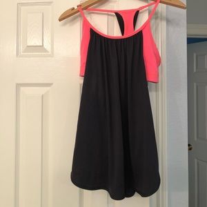Lululemon tank with bra
